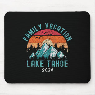 Tapis De Souris Vacances de ski de randonnée en montagne en famill