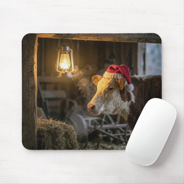 Tapis De Souris Vache Hereford de Noël dans une grange (Avec souris)