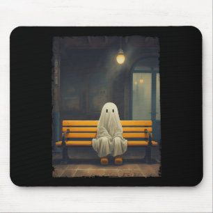 Tapis De Souris Vintage Fantôme En Attente Assis Sur Hauteur Chais