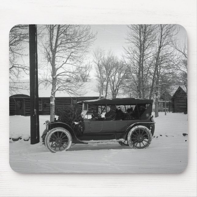 Tapis De Souris Voiture avec l'arbre de Noël attaché sur le capot (Devant)
