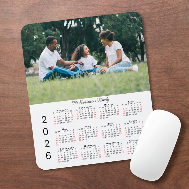 Tapis De Souris Votre photo et nom Calendrier 2026 (Your Photo and Name 2026 Calendar Mouse Pad in situ)