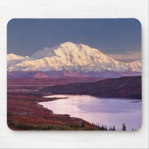 Tapis De Souris Wonder Lake et mont Denali au lever du soleil en a