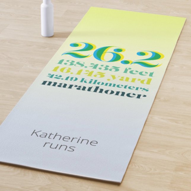 Tapis De Yoga 26.2 Distance de course du marathon Texte vert gra (Créateur téléchargé)