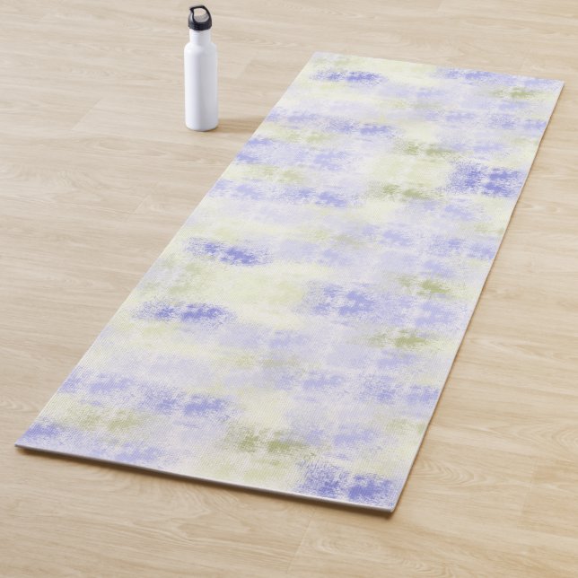 Tapis De Yoga Abstrait d'olive violette (En situation)