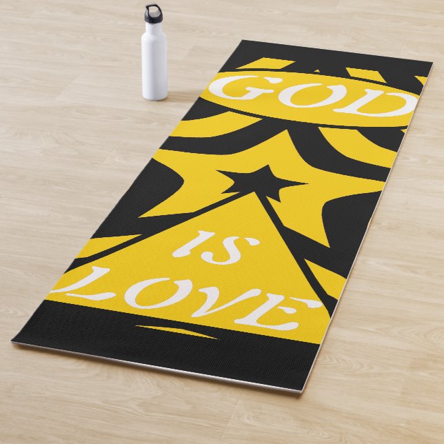 Tapis De Yoga Achempong God Is Love Star Cyber Yellow & Black  (En situation)