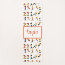 Adorables Enfants Personnalisés faisant des exerci