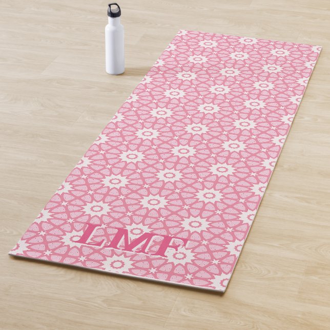Tapis De Yoga Amal Star Lattice in Pink Personalized (En situation)