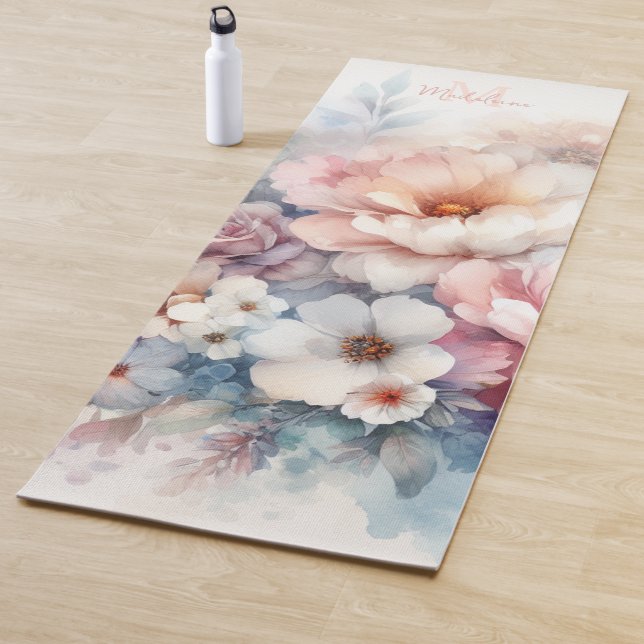 Tapis De Yoga Aquarelle Florale Stylo Pastels Nom Monogramme (En situation)