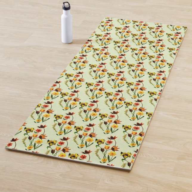 Tapis De Yoga Aquarelle jaune prés printemps Fleurs sauvages (En situation)