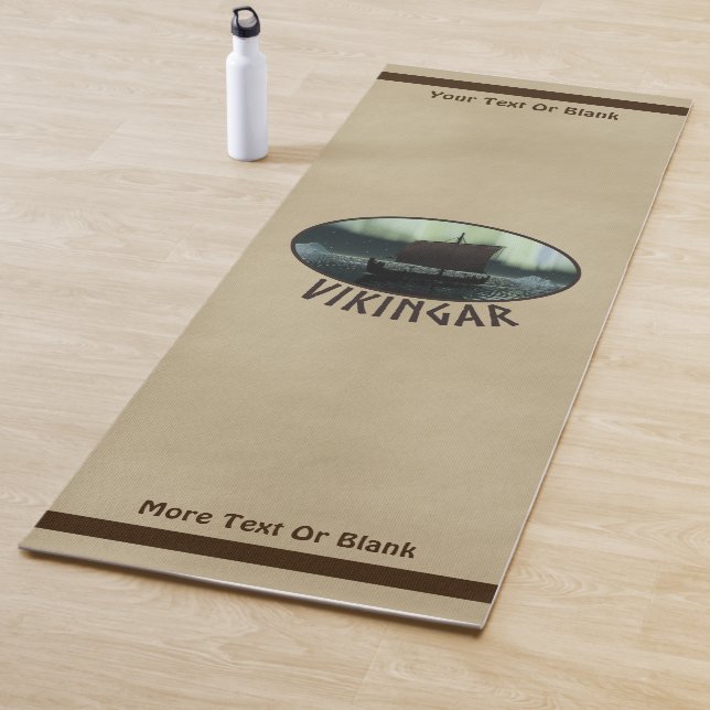 Tapis De Yoga Bateau Viking Sous Lumière Du Nord (En situation)