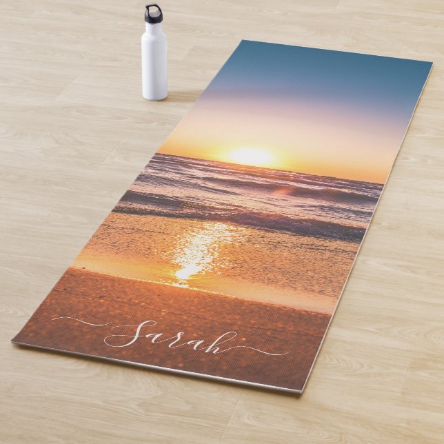 Tapis De Yoga Beach Sunset Seaside Sand Personalized Name (En situation)