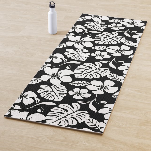 TAPIS DE YOGA BIKINI ROSE (NOIR) (En situation)