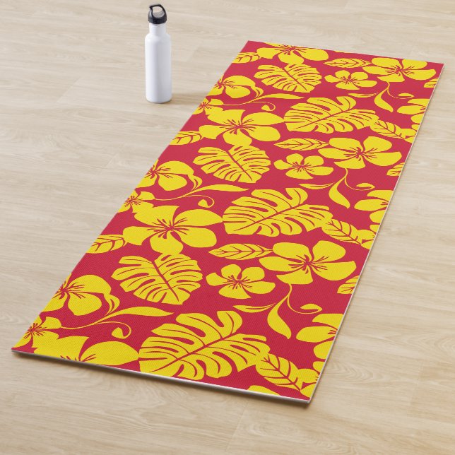 TAPIS DE YOGA BIKINI ROSE (ROUGE/OR) (En situation)
