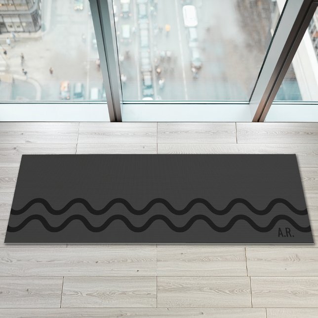 Tapis De Yoga Black And Gray Modern Wavy Lines With Initials (Disclaimer: This image is a digital mockup.)