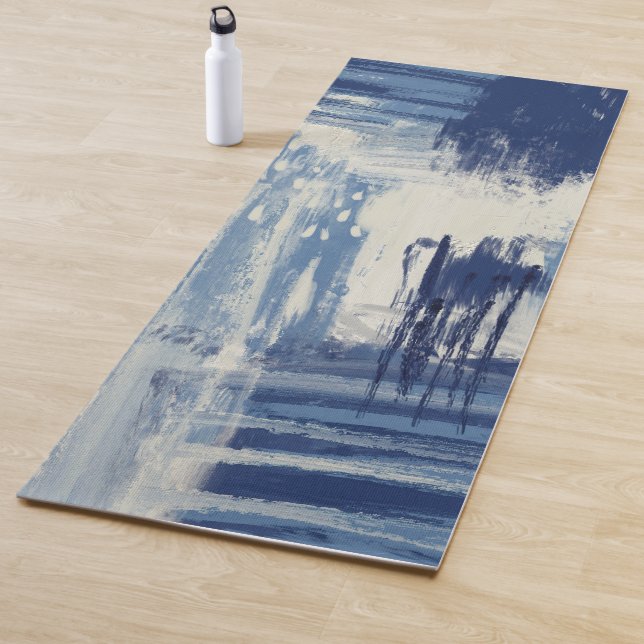 Tapis De Yoga Bleu Abstrait et ivoire (En situation)