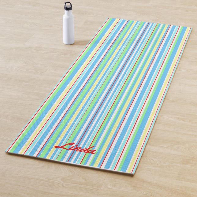 Tapis De Yoga Bleu clair bandes combo avec nom (En situation)