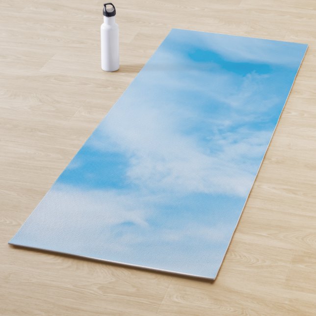 Tapis De Yoga Blue Sky Clouds Modèle design élégant (En situation)