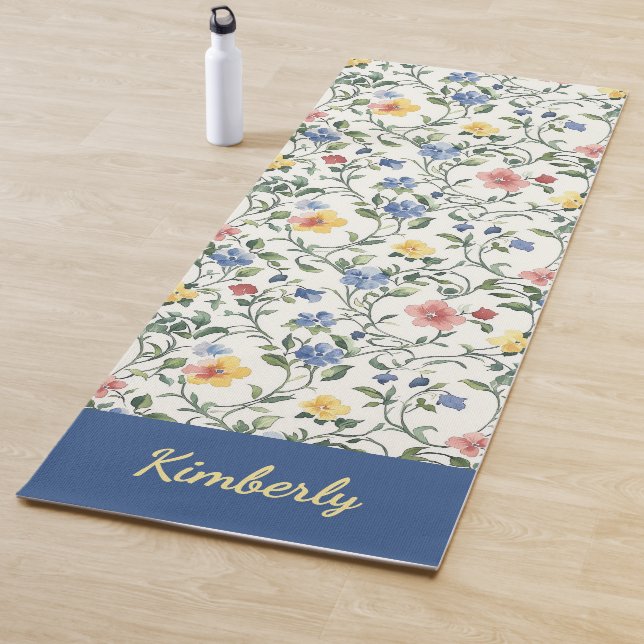 Tapis De Yoga Blue Yellow Watercolor Wildflower Monogram Name (En situation)