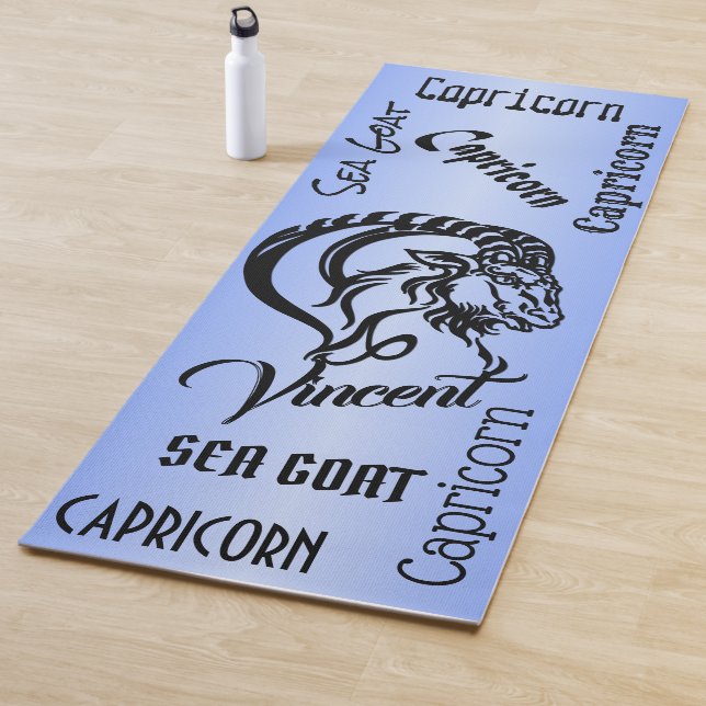 Tapis De Yoga Capricorne personnel Zodiac bleu (En situation)
