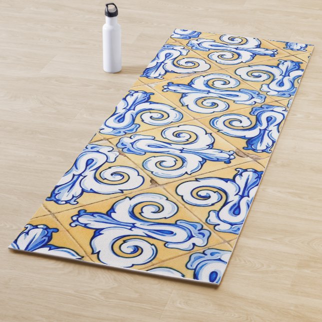 Tapis De Yoga Carreaux espagnols - Azulejo Bleu, Jaune et Blanc (En situation)