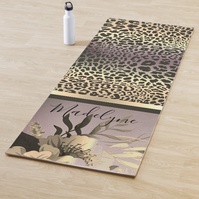 Tapis De Yoga Chic Lavender Gold Leopard Safari Floral (En situation)