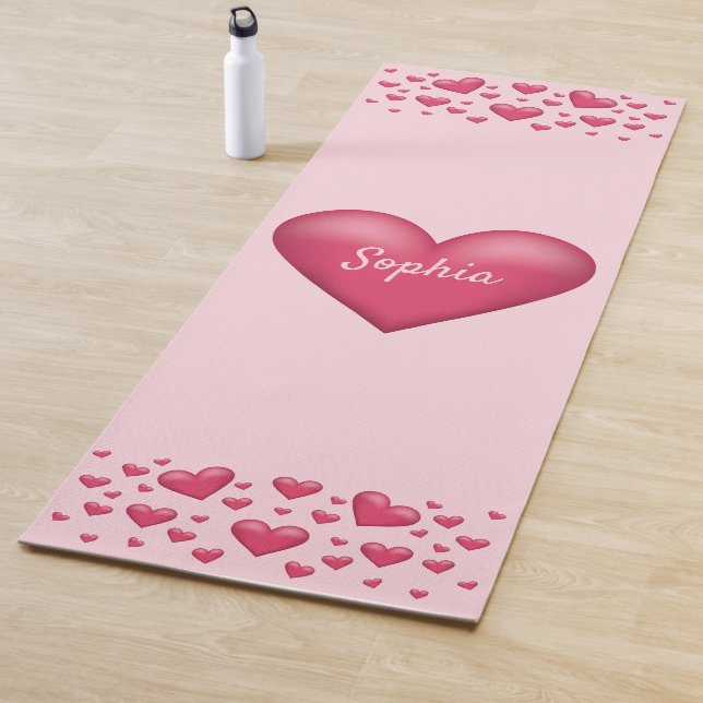 Tapis De Yoga Coeurs roses Avec Texte Personnalisable (En situation)
