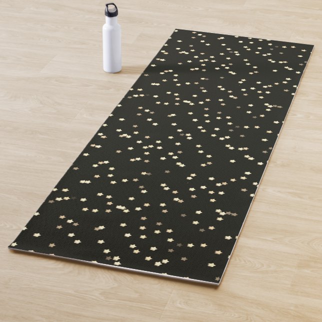 Tapis De Yoga Conception d'étoile d'or sur fond noir (En situation)