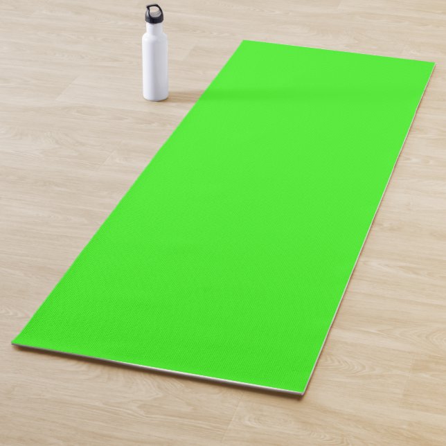 Tapis De Yoga Couleur solide verte néon (En situation)