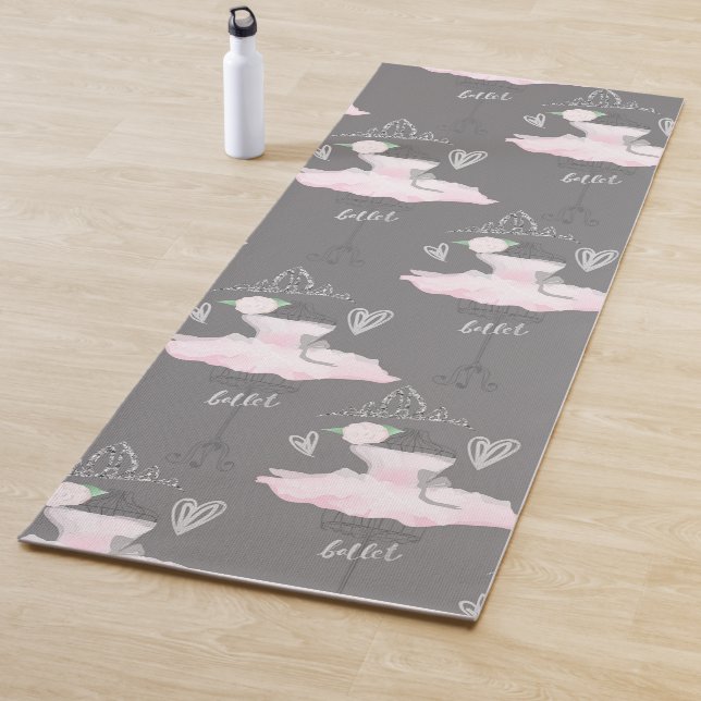 Tapis De Yoga Couture rose et gris Ballerina Girls Chic Mode (En situation)