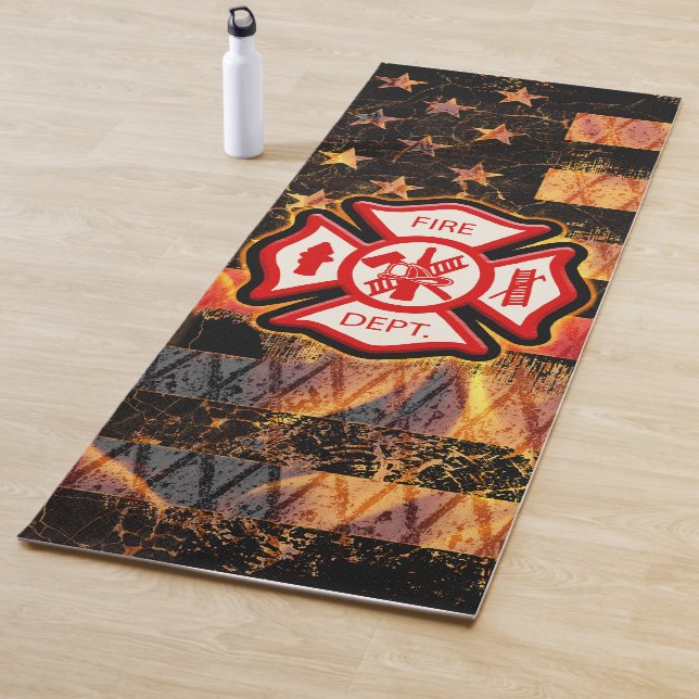 Tapis De Yoga Croix et flammes des pompiers (En situation)