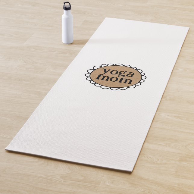 Tapis De Yoga Custom YOGA MOM Scalloped Edge (En situation)