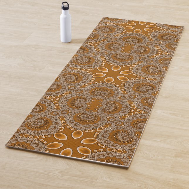Tapis De Yoga Dentelle Fractale au Caramel (En situation)