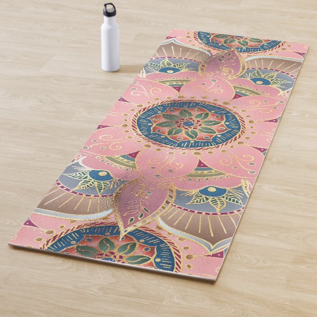 Tapis De Yoga Design tendance métal or et rose Mandala (En situation)