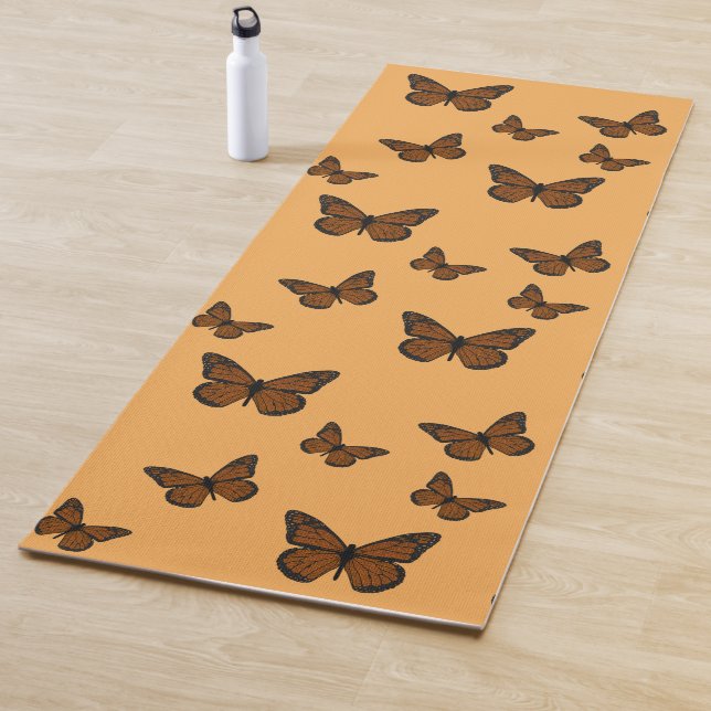 Tapis de Yoga Doodled Monarch (En situation)