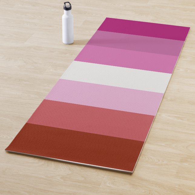 Tapis De Yoga Drapeau de la fierté lesbienne (En situation)