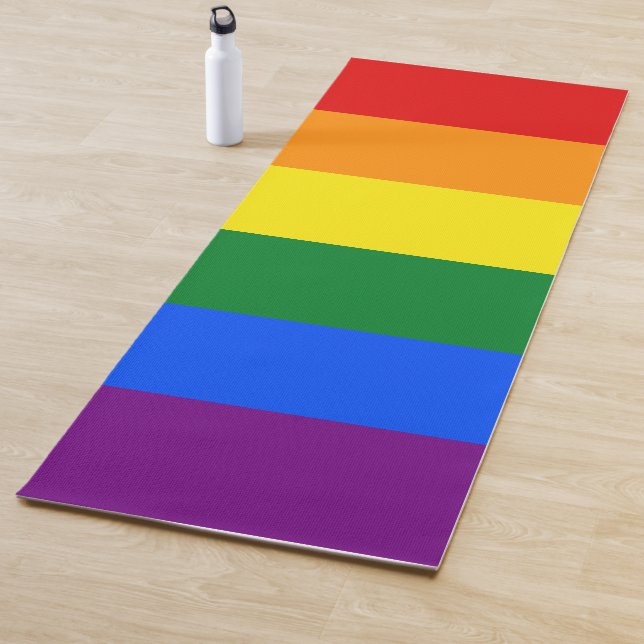 Tapis De Yoga Drapeau Gay pride arc-en-ciel LGBTQ - Une impressi (En situation)