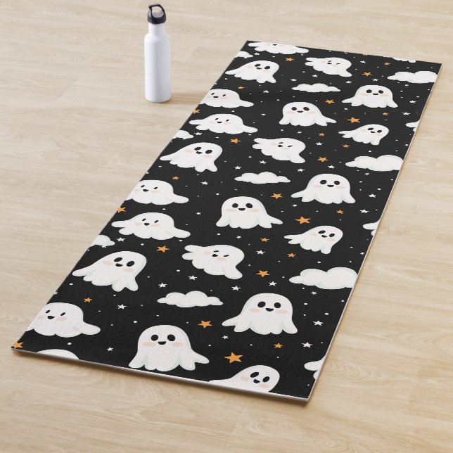 Tapis De Yoga Éffrayant mignon Halloween Ghost Nuageux Star Sky (En situation)