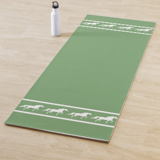 Tapis De Yoga Elegant, Chic White Horses on Laurel Green