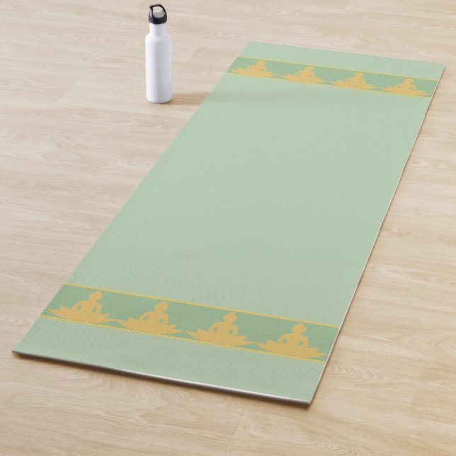 Tapis De Yoga Elegant, Modern Golden Buddha on Laurel Green (En situation)