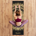 Tapis De Yoga Élégant Monogramme noir Boho Mandala<br><div class="desc">Un élégant et beau tapis de yoga en monogramme de bohème noir et or. Le design est à l'avant et à l'arrière du tapis.Ajoutez votre nom au bas du tapis. Conçu pour vous par Blackberry Boulevard.</div>