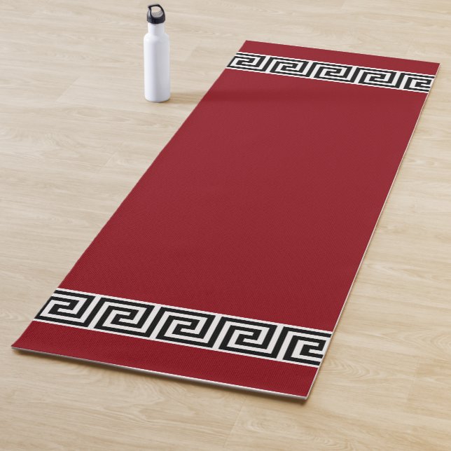 Tapis De Yoga Élégant Motif grec sur Maroon (En situation)