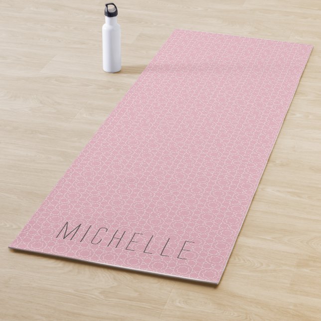 Tapis De Yoga Élégant Motif marocain rose avec nom (En situation)