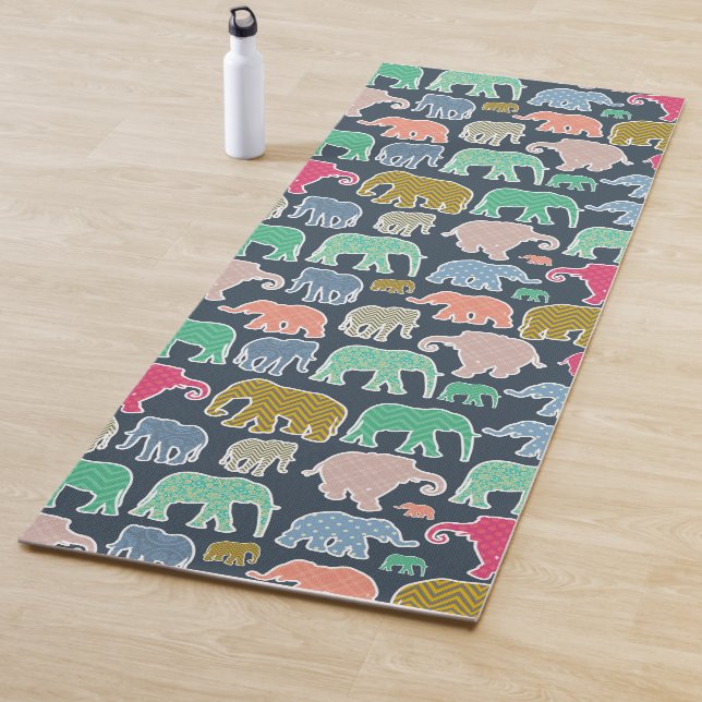 Tapis De Yoga Eléphants Colorés, Motif Des Eléphants, Zigzag (En situation)