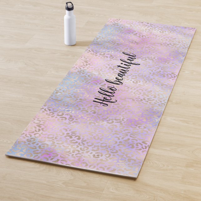 Tapis De Yoga Empreinte de léopard d'or de Glam bleu violet rose (En situation)