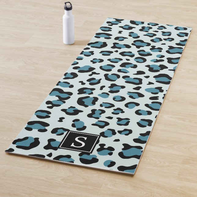 Tapis De Yoga Empreinte de léopard, Spots, léopard bleu, Monogra (En situation)