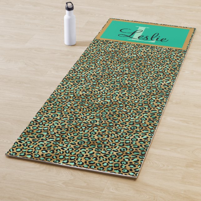 Tapis De Yoga Exotic Green Gold Black Empreinte de léopard Monog (En situation)