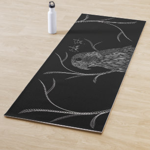 Tapis De Yoga Faucon pèlerin dans les branches de l'arbre avec é