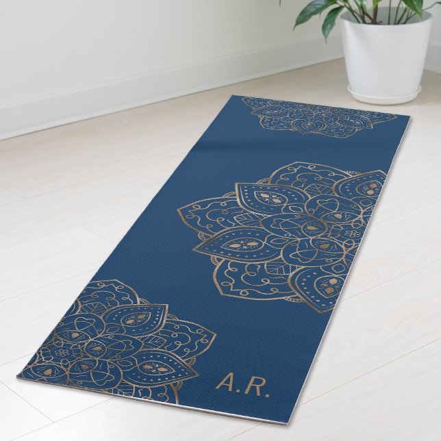 Tapis De Yoga Faux Gold Foil On Dark Blue Mandala With Initials (Créateur téléchargé)
