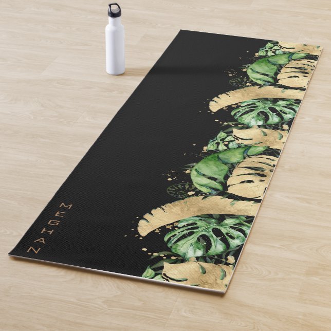 Tapis De Yoga feuillage d'or tropical Monogramme Yoga Mat (En situation)