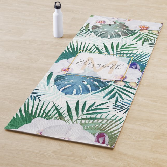 Tapis De Yoga Feuilles tropicaux et fleurs d'orchidées (En situation)